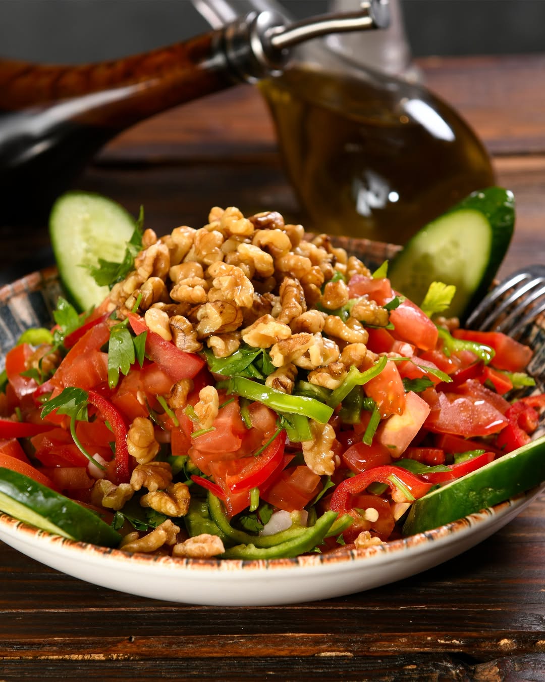 En taze ürünlerle hazırlanan, Hatay sofralarının vazgeçilmez salataları.